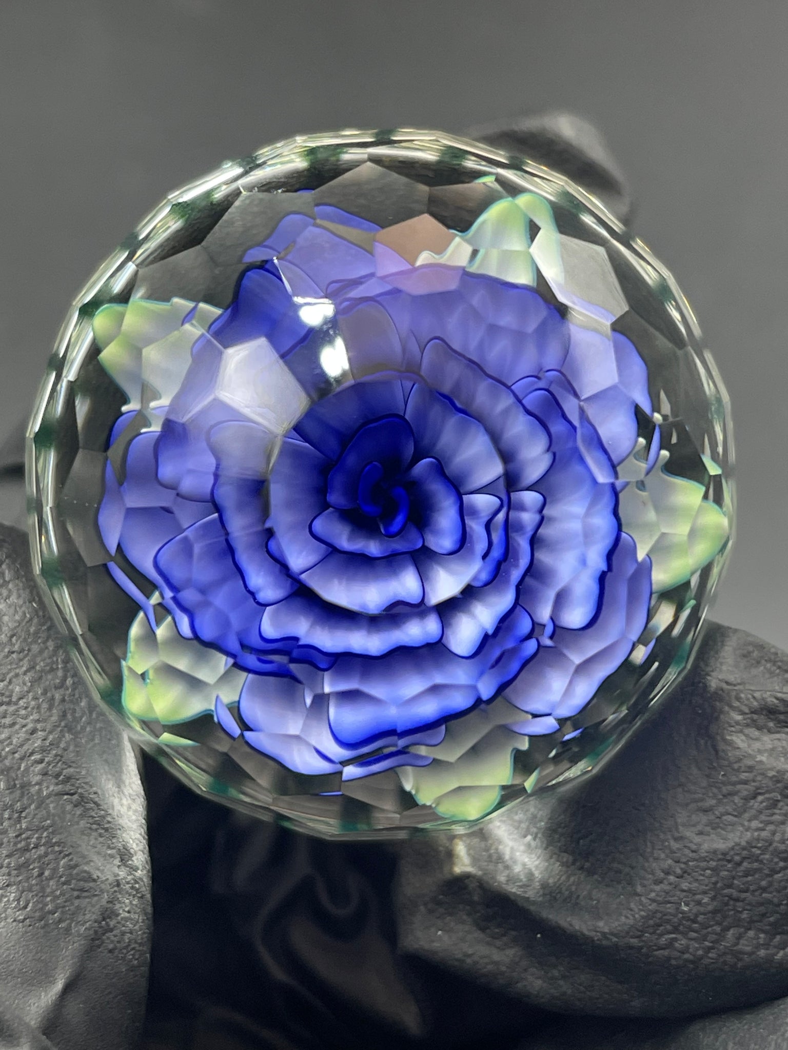 Mr Facets - Blue Rose MIB