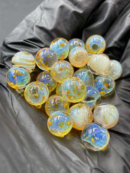 Hittite Glass - 11mm Fume Pearls
